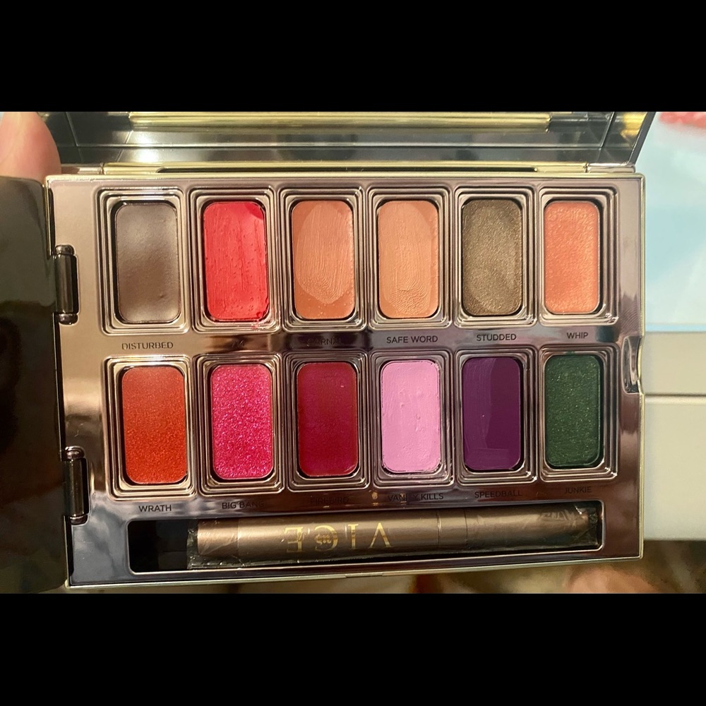 Urban Decay vice lipstick palette, swatched
